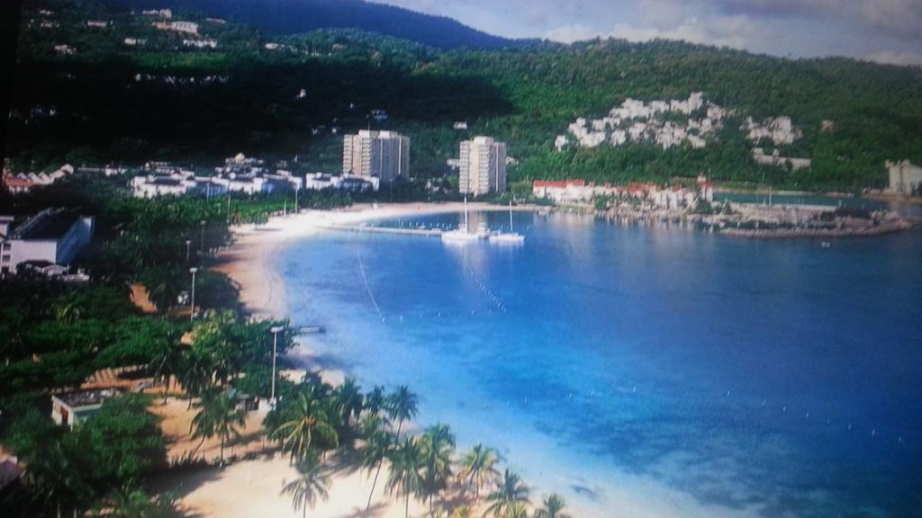 Apartment Treasure At Sandcastles Ocho Rios Bagian luar foto