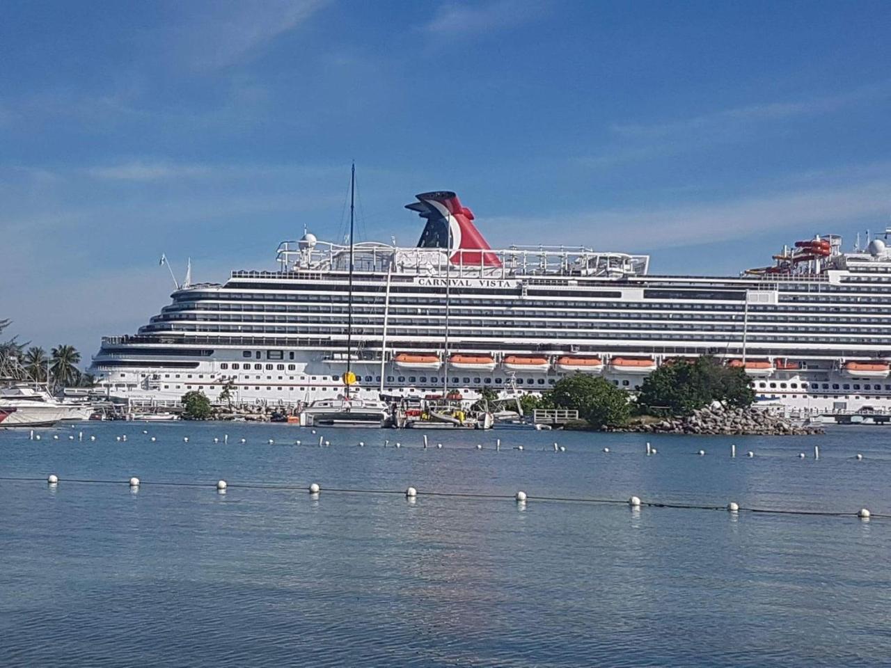 Apartment Treasure At Sandcastles Ocho Rios Bagian luar foto